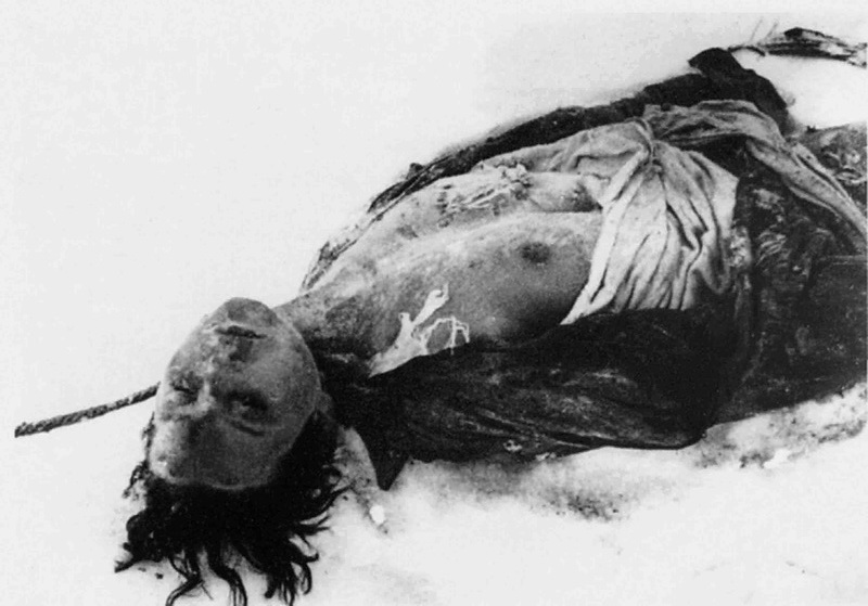 24 января 1942 года. Петрищево. Опознание тела казнённой партизанки